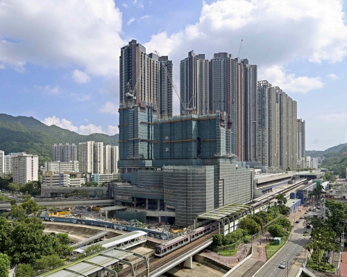 柏傲莊I及II期業主發信,要求承擔管理費及延長保養期。