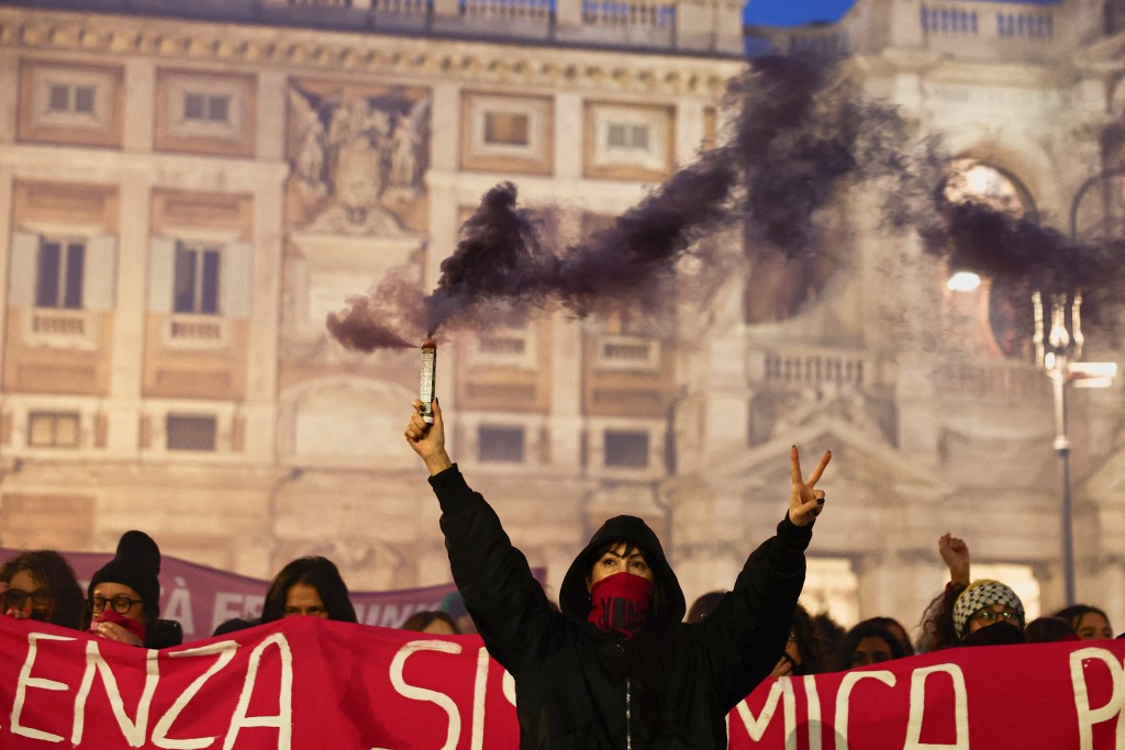 意大利舉行捍衛女性權利的遊行。路透社