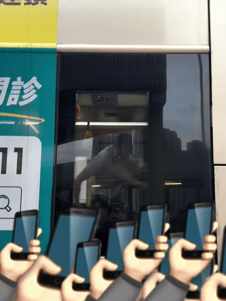 現場為青敬路33號巴士總站一部249M巴士上。Threads:anson_0830_ 現場為青敬路33號巴士總站一部249M巴士上。Threads:anson_0830_