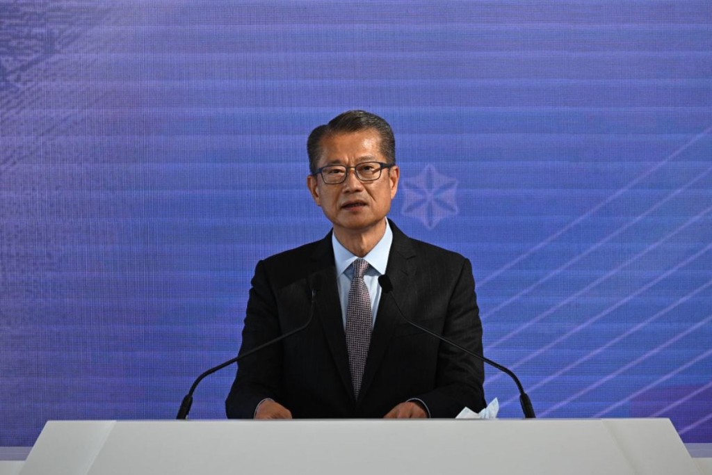 陳茂波出席中銀香港北京2022年冬奧會紀念鈔發行儀式。