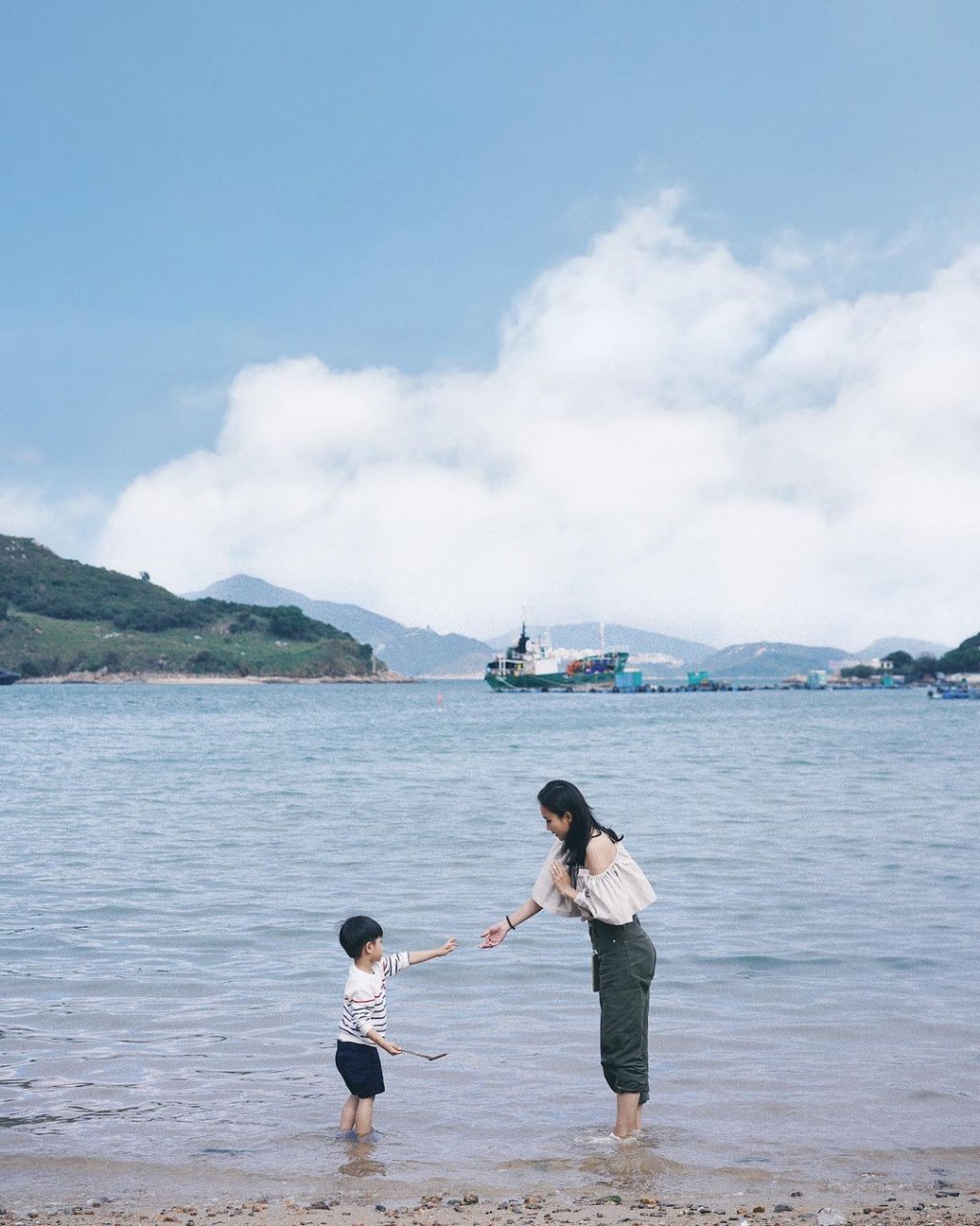 楊愛瑾經常分享與孩子的生活日常。
