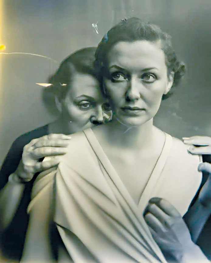 德國攝影藝術家埃爾達格森用AI生成的得獎作品《電工》。