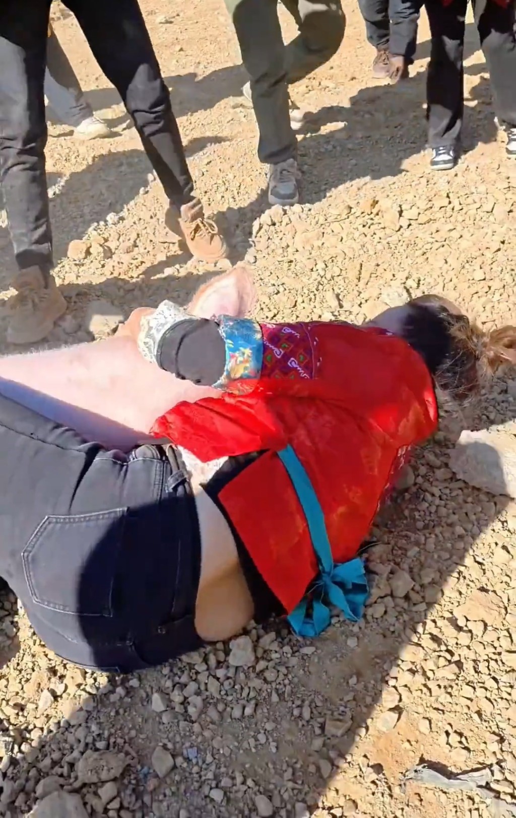 文鳳琴因頻頻抓豬成功而成為網紅。微博@《中國婦女報》 文鳳琴因頻頻抓豬成功而成為網紅。微博@《中國婦女報》