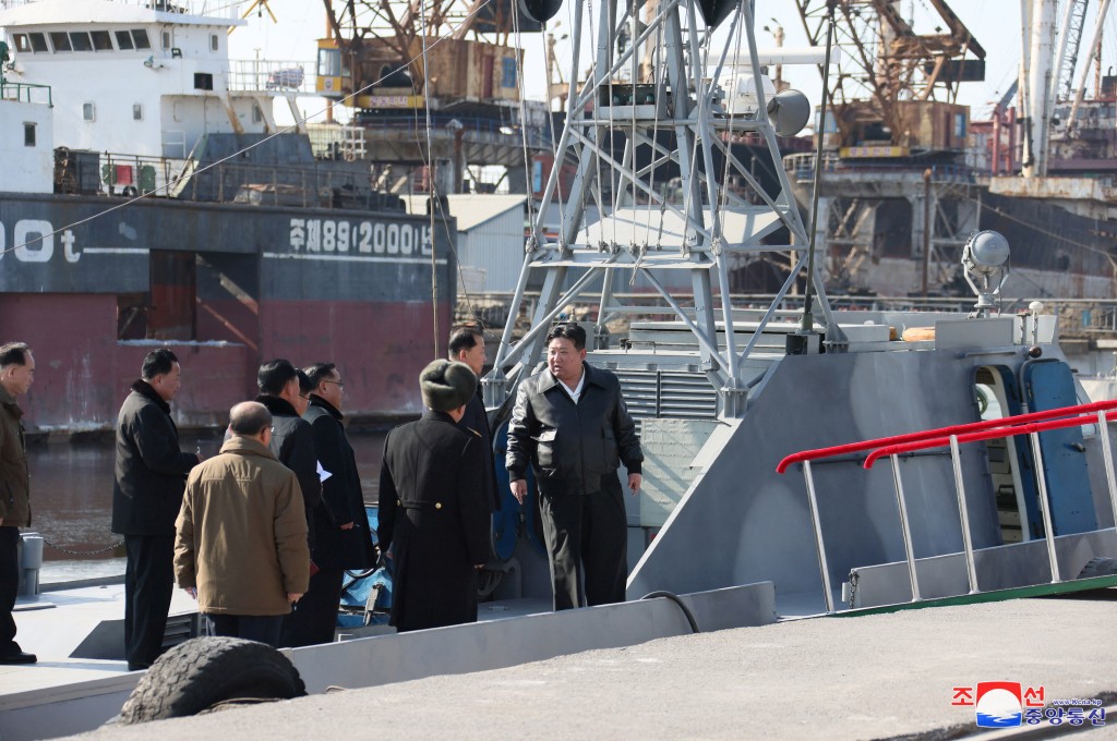 金正恩期待南浦造船廠可打造出符合預期目標的國際水準重要戰艦。路透社
