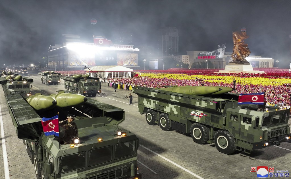 北韩去年展示多款导弹。美联社
