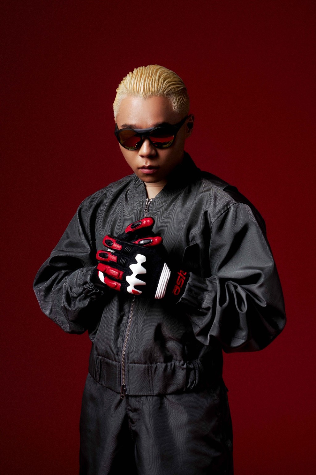 對於能否接受「約會要求 AA 制」，Gareth.T 尊重男女平等。