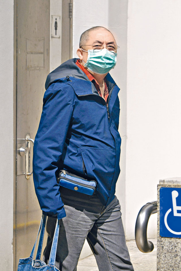 ■被告蔡易文罪成還柙候刑。