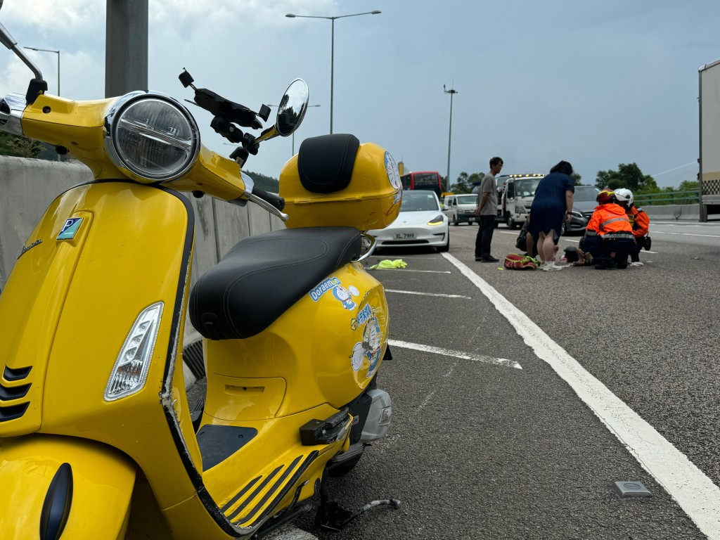 现场为屯门公路近青朗公路附近。