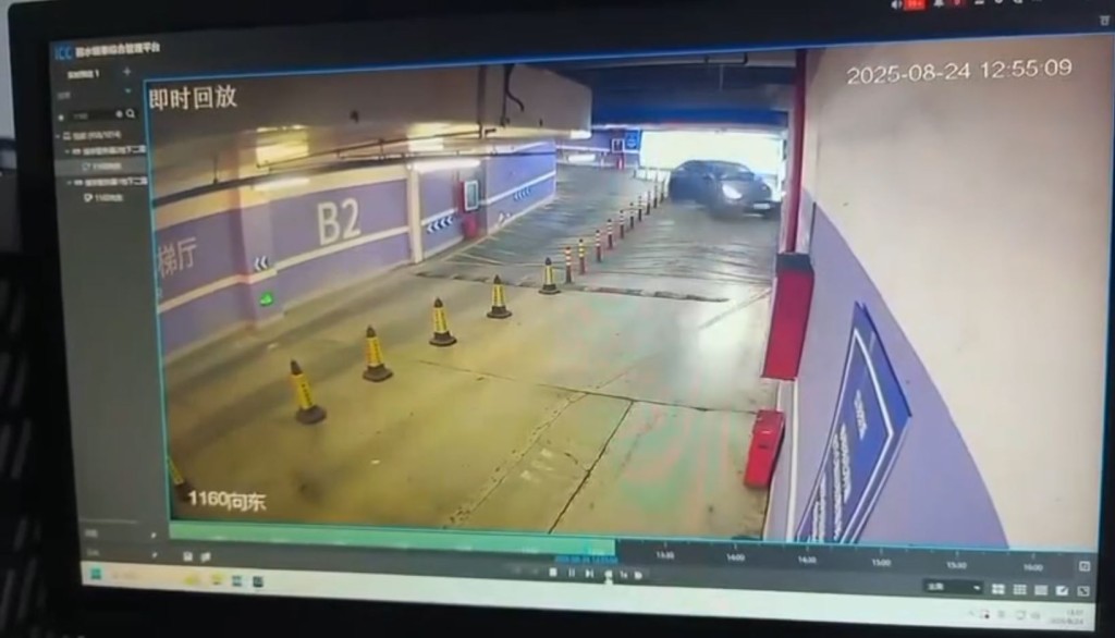 Tesla在停车场失控撞穿墙。网图