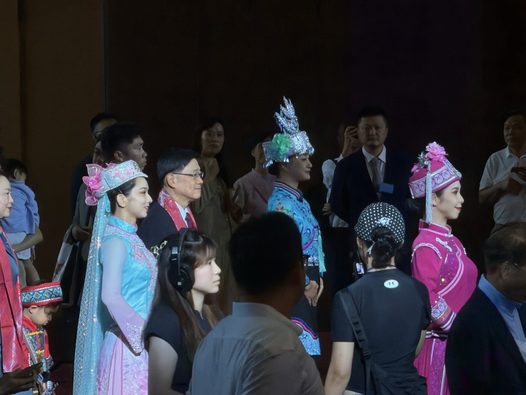 李家超今日出席慶祝香港回歸祖國29周年、香港廣西社團總會成立20周年暨香港廣西總商會第六屆常務理事會就職典禮。