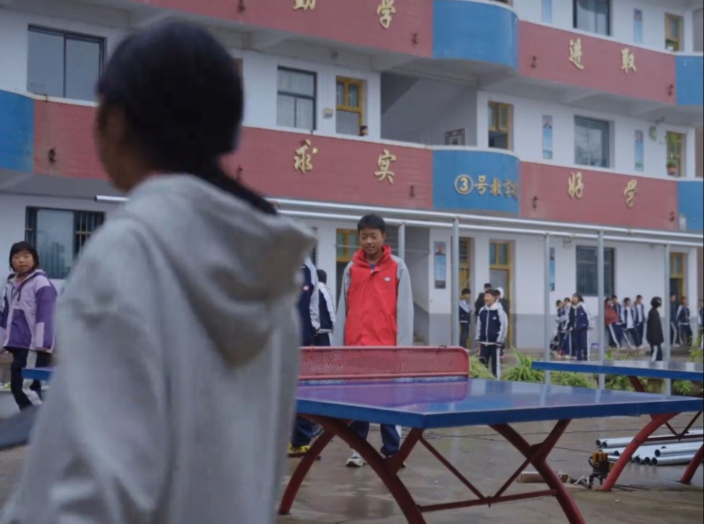 歐陽謙在學校設立了16個體育社團，讓學生可以找到自己喜歡的運動。抖音＠寧靜致遠