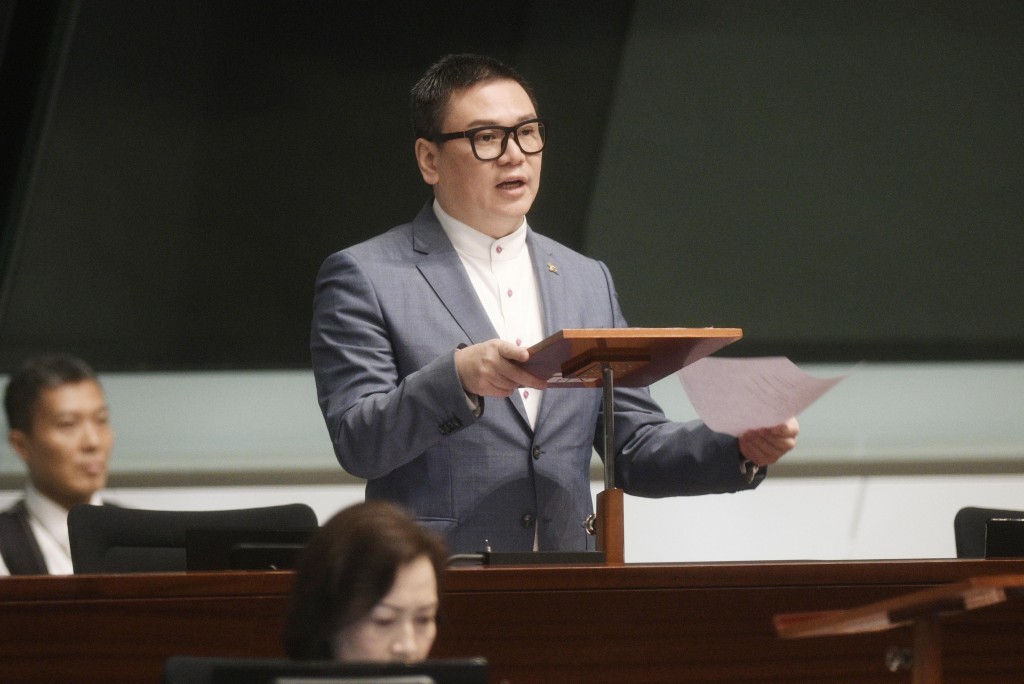 樓家強亦關注,系統如何同時獲取多個部門的數據,並避免資訊重複或混亂。資料圖片 樓家強亦關注,系統如何同時獲取多個部門的數據,並避免資訊重複或混亂。資料圖片
