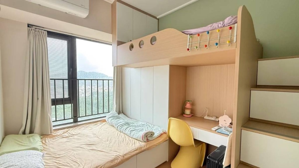 上海有好心戶主讓朋友借宿，對方自上格床跌傷，反向戶主索賠。示意圖。小紅書