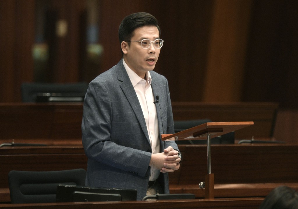 梁文廣建議探討進一步收緊居屋補價轉入私人市場的限制。 梁文廣建議探討進一步收緊居屋補價轉入私人市場的限制。