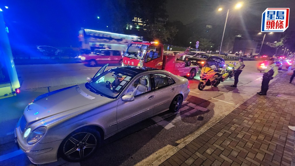 九龍城亞皆老街兩車相撞 3人受傷送院