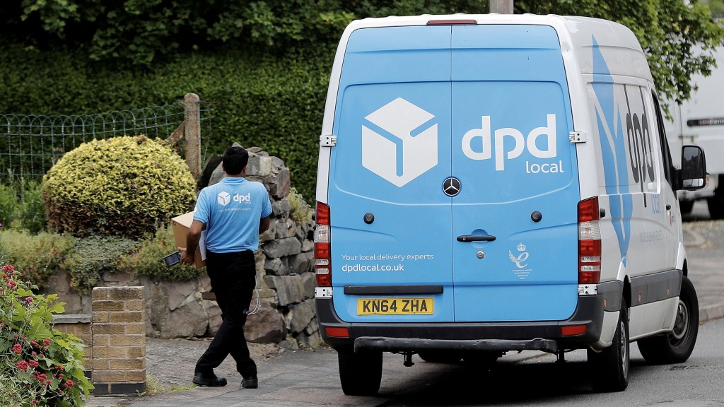 DPD在英國的貨車和速遞員。 路透社