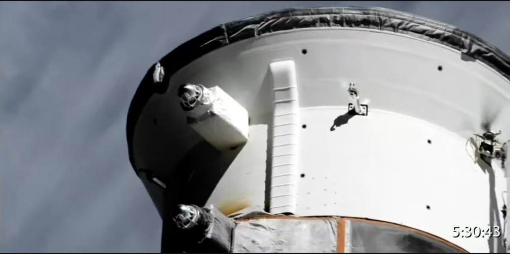 俄羅斯國家航天集團（Roscosmos）影片顯示MS21離開國際太空站（ISS）時嘗試旋轉，查看有否損壞或變形。