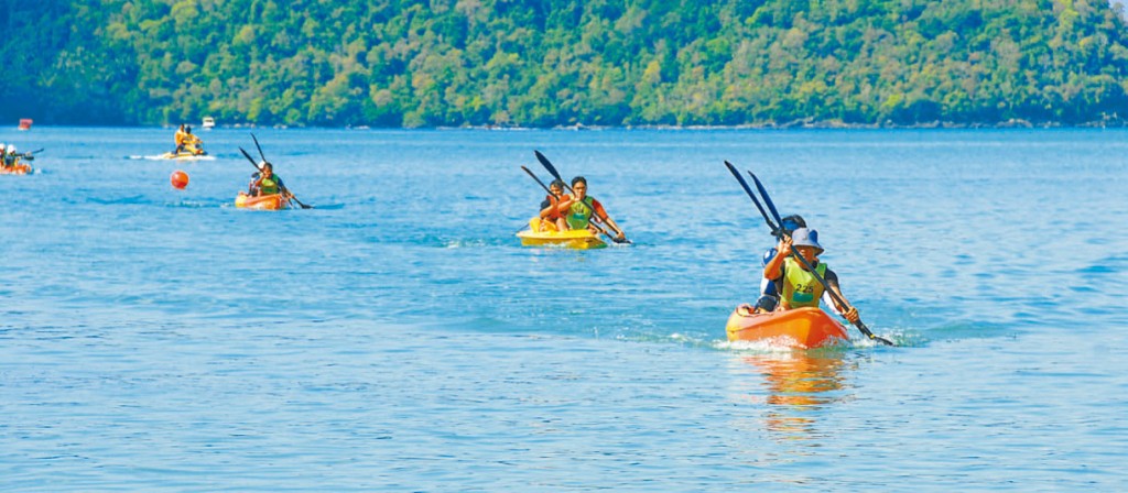 即將設立的啟德水上活動中心，可舉辦賽艇、龍舟及獨木舟等活動及課程，屆時將可在PARK PENINSULA近距離欣賞國際級水上競技賽事。