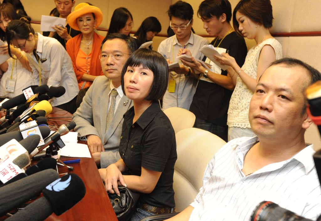 2010年香港導遊「阿珍」事件，促使政府成立旅監局。
