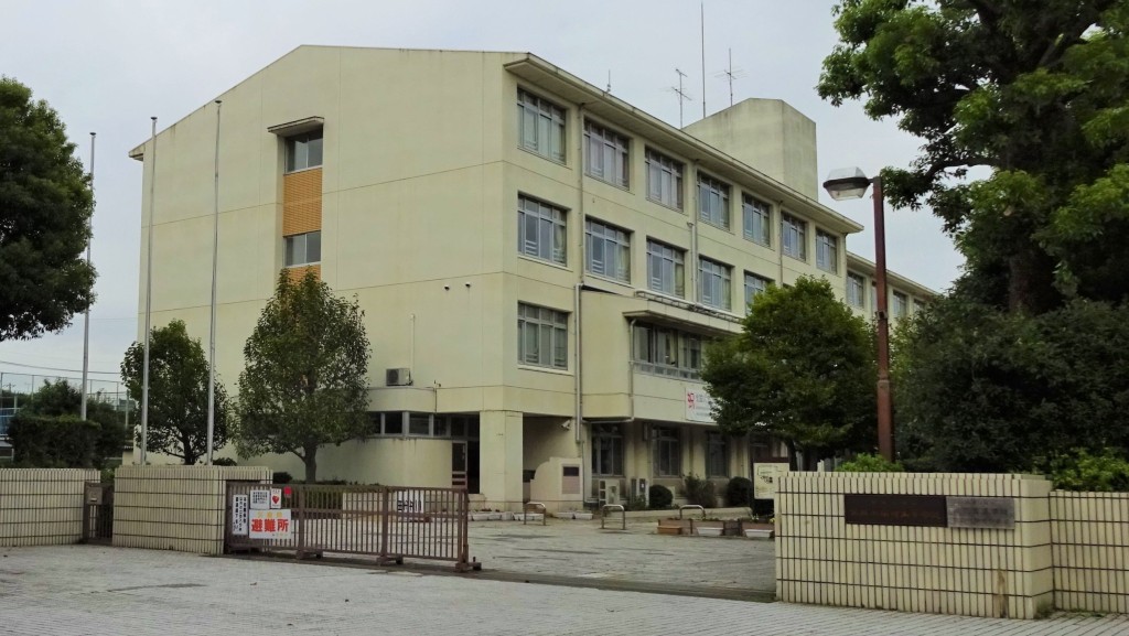 神奈川縣縣立相模向陽館高等學校。  維基