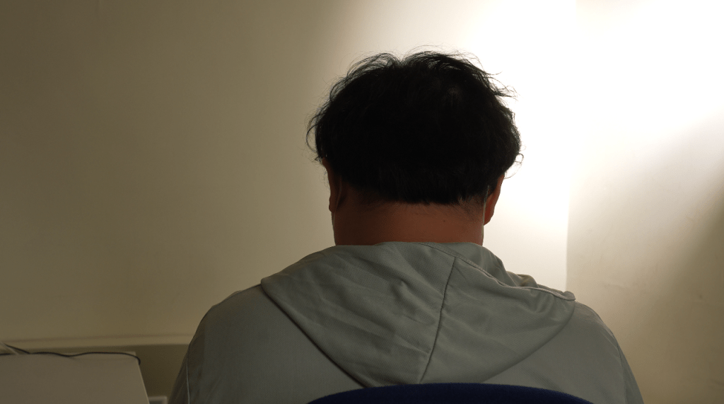 從事運輸業、日打兩份工的阿日，收到騙徒假扮女性朋友借錢的WhatsApp訊息上當受騙。