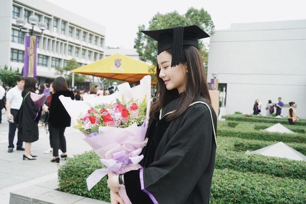 余琦琪大學畢業後，再來港升學。