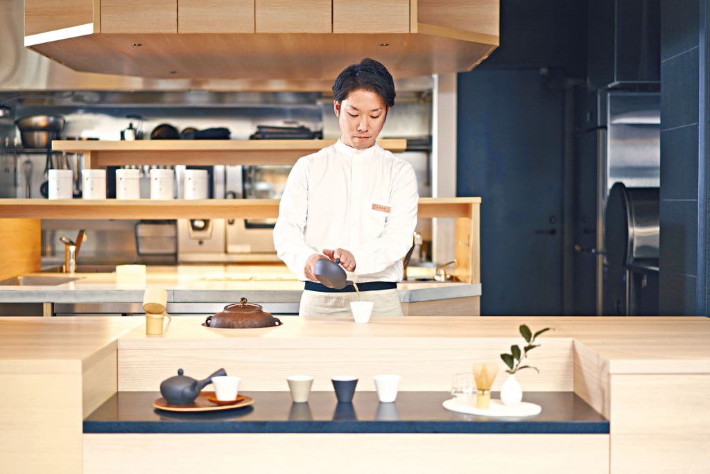 置身Hotel 1899東京這家茶藝主題酒店，客人除可品茶，也有機會嘗到多元化的茶香美饌。
