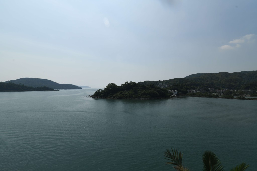 單位前臨西貢南圍一帶海景及村屋,環境清靜。
