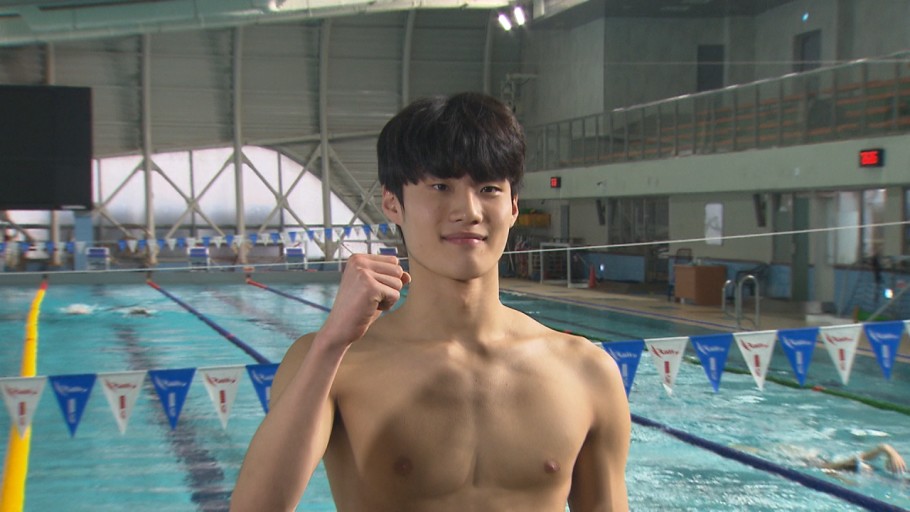 黃善宇先後打入200米及100米自由式決賽。