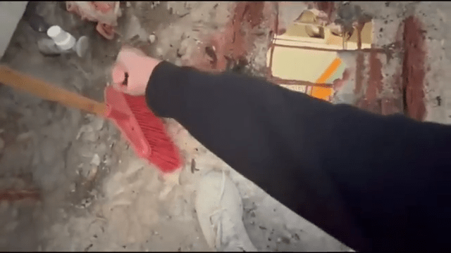 他更表示，對方根本沒有資格質疑他的做法：「質疑？質疑唔關你哋事㗎嘛，你哋無身份去質疑！」(HUMA LO＠Youtube影片截圖)