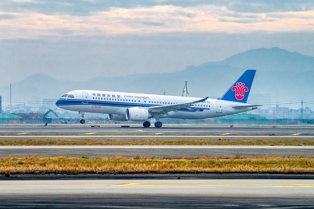 美國運輸部擬禁止中國航空公司在來往美國的航線上經過俄羅斯領空。新華社