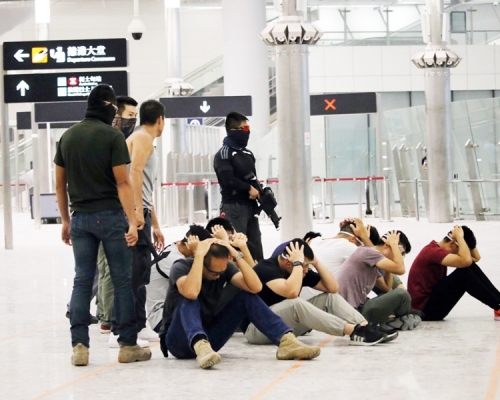 警方制定「非常遇險手冊」，提醒市民遇上襲擊危險時應採取的策略。資料圖片