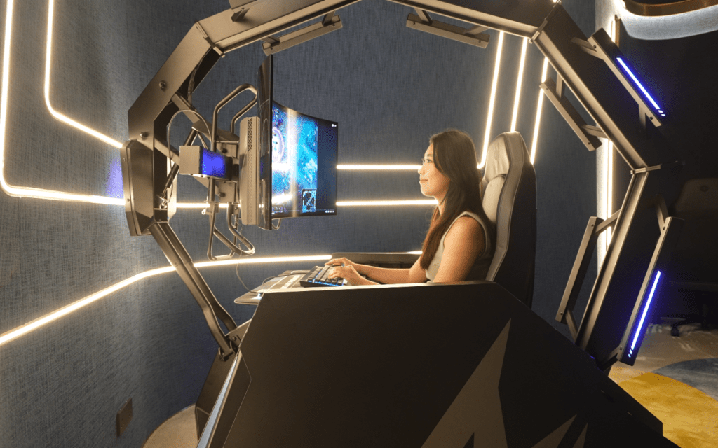 電競房更設置一張價值達六位數的電競椅。 電競房更設置一張價值達六位數的電競椅。