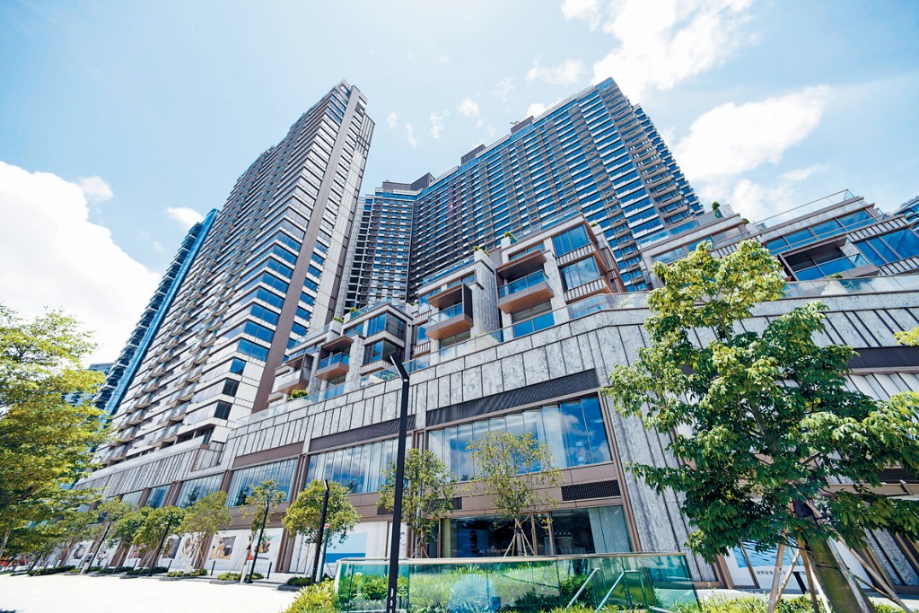 啟德澐璟昨日連錄2宗4房大宅成交，共套現逾2.1億。