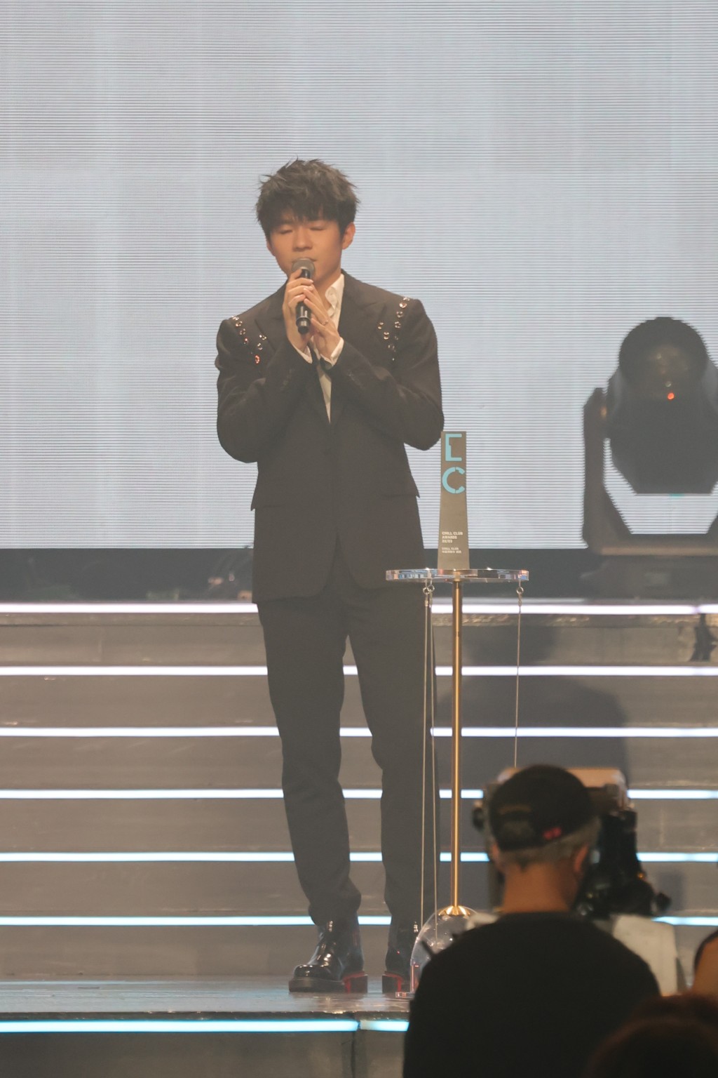 Ian夺得男歌手铜奖，主要多谢制作团队及MIRROR。
