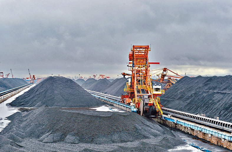 山西水災加劇供應緊張，刺激中國動力煤價格飆升至紀錄新高。