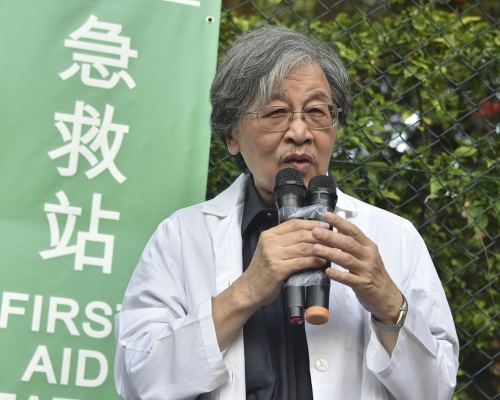 蔡堅指現時仍政府仍容許逾20類人士獲准豁免檢疫入境是對香港繼續造成威脅,批評政府似乎不願封關。 資料圖片