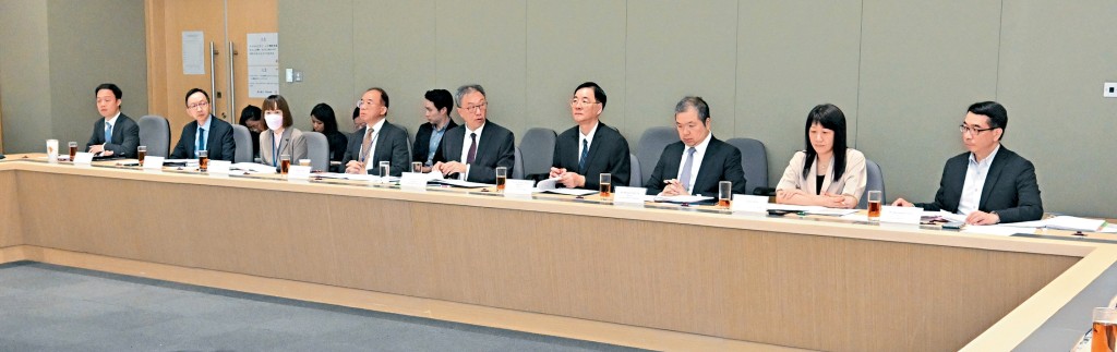 選舉管理委員會主席陸啟康主持危機管理委員會首次會議。