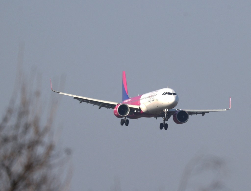 空中巴士的A320客機接連傳出安全問題。路透社