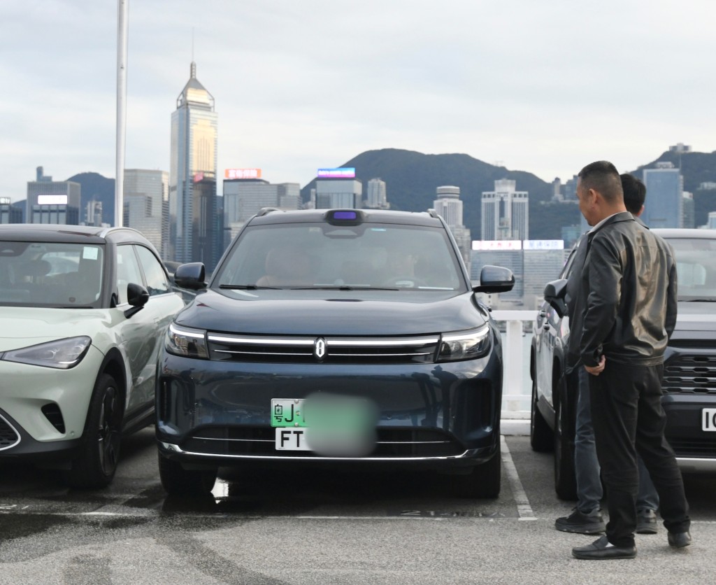 陳美寶透露，正就「粵車南下」逐步增加每日100個的名額與粵方開展商討。資料圖片
