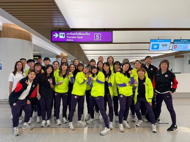 香港女足由杜拜轉飛曼谷再回港。香港足總圖片