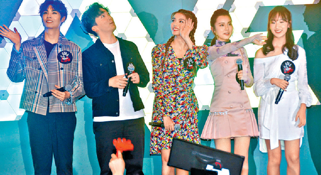 ■五位《聲夢》學員與到場歌迷打招呼。