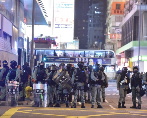 去年底示威者多次在旺角聚集，防暴警驅散。資料圖片