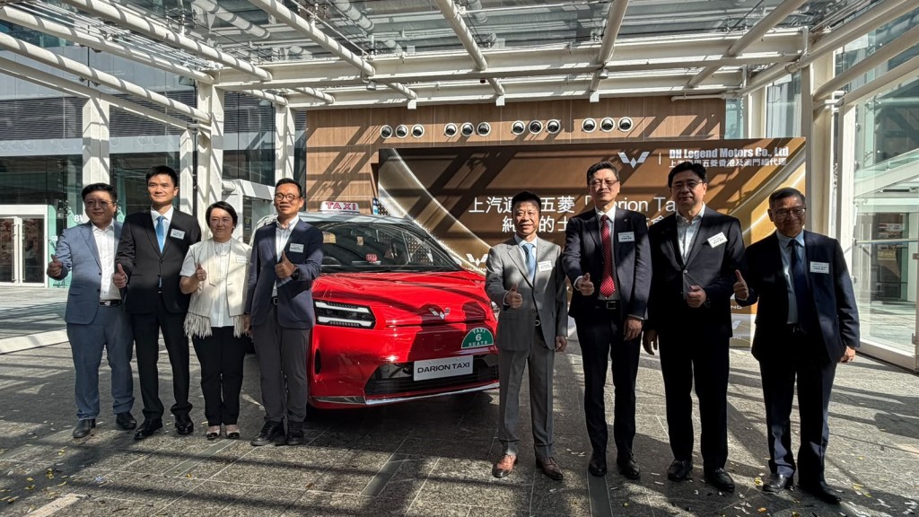 五菱純電的士Darion Taxi本港登場 售價約30萬元續航540公里 明年1月設電池維修中心省6成維修費用