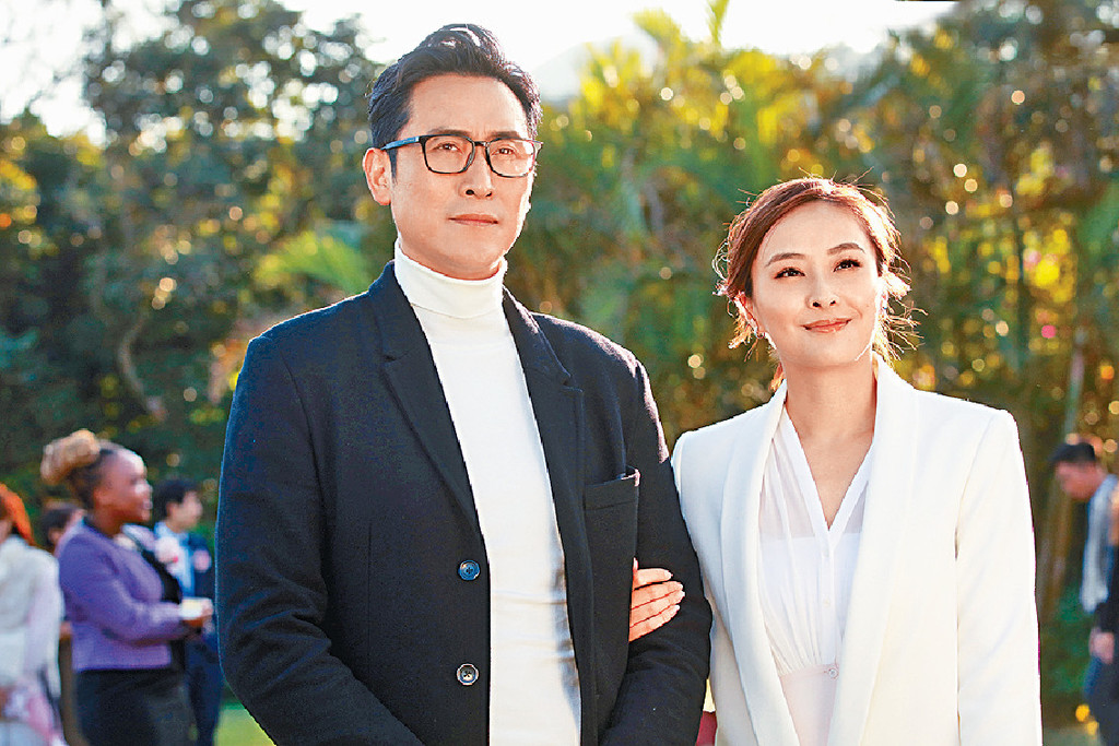 玩忘年恋■31岁陈滢与大21岁的马神于无线剧《伙记办大事》有感情线。