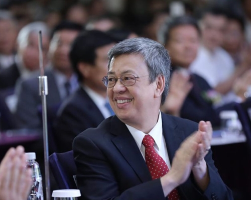 擁有梵蒂岡教廷聖騎士封號的陳建仁,為虔誠天主教徒。(網圖)