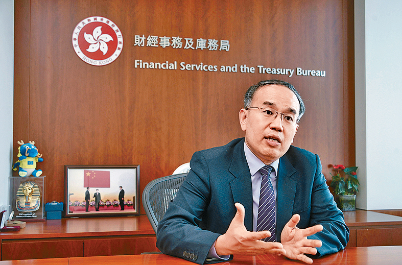 許正宇指出，因應目前「東升西降」的大趨勢，全球投資者正尋求多元化配置。