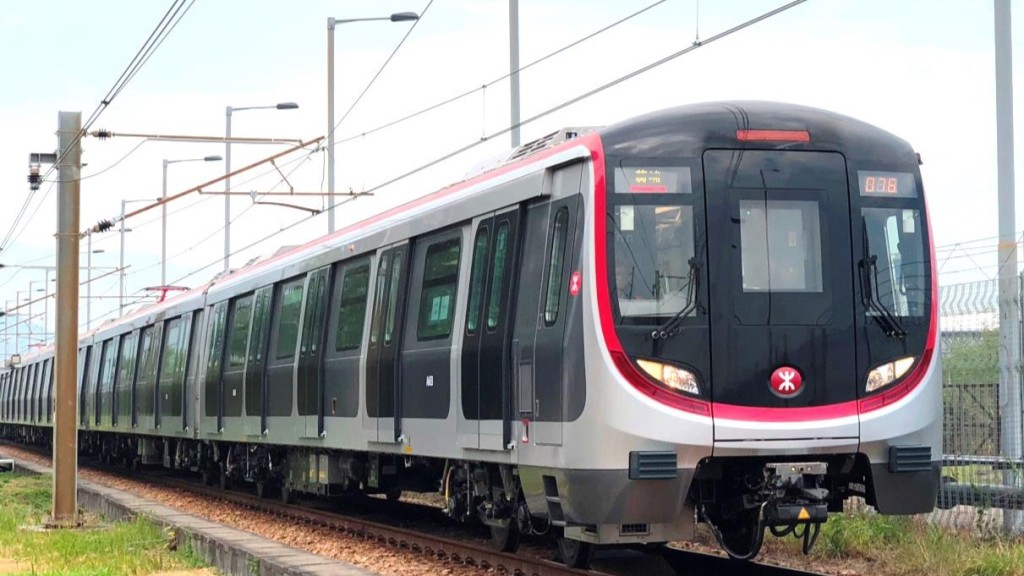 港鐵加薪1.6%至4.8%   奬金發放1.4個月至2.07個月