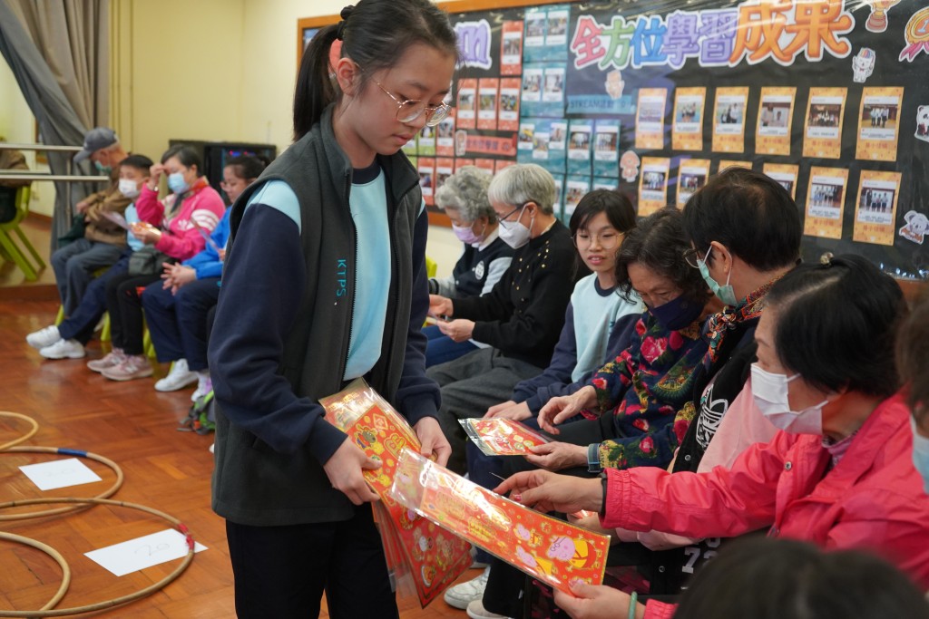 小一選校．實力派津校巡禮│中華基督教會灣仔堂基道小學趣味與深度並重英語課程 服務學習促成長 （圖片來源：受訪學校提供）