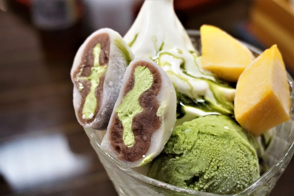 生冷甜食容易令痰濕積聚。